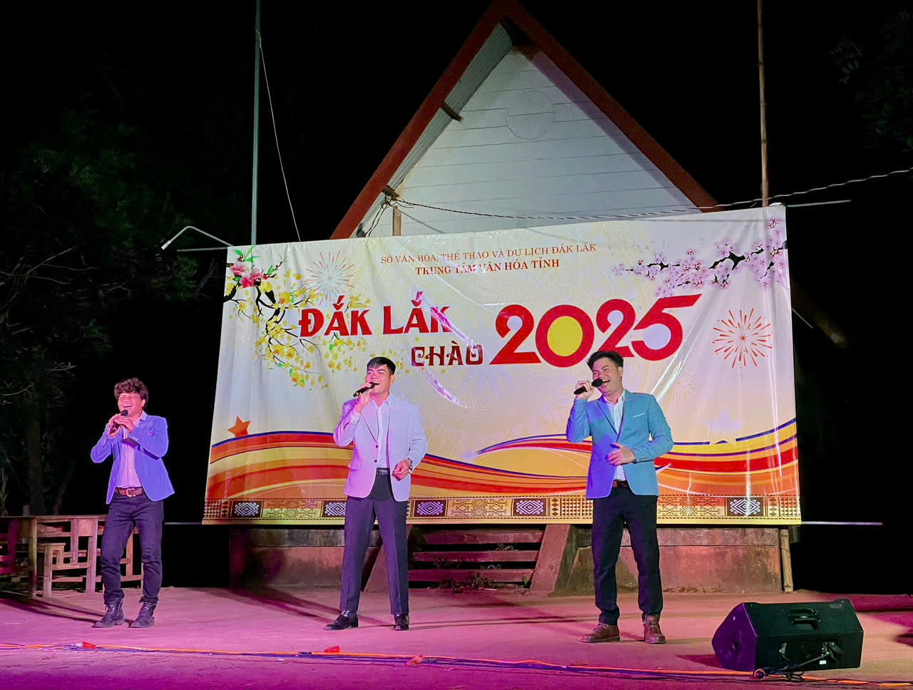 Chương trình văn nghệ tổng hợp “Đắk Lắk - Chào năm mới 2025”